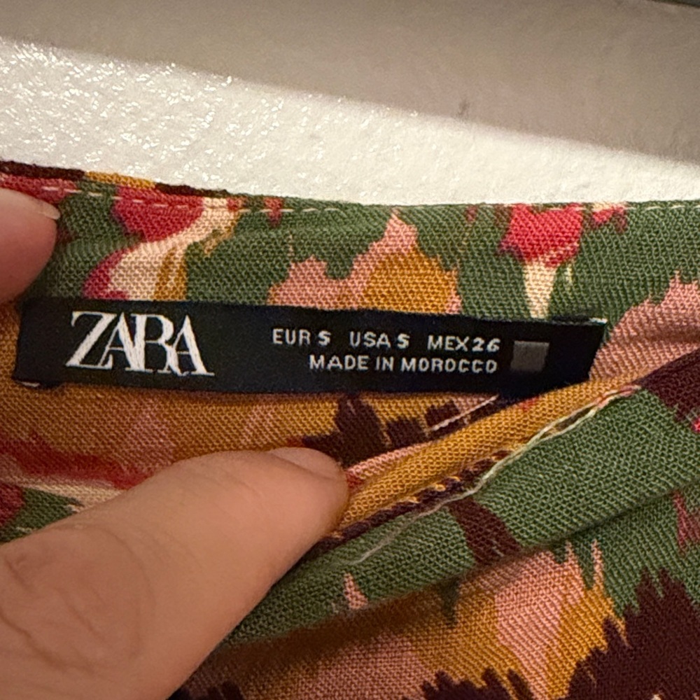 Zara Multicolor Abstract Print Mini Skirt with Fringe - Picture 2 of 3